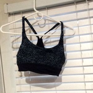 Lululemon sports bra